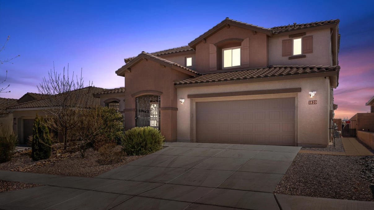 1820 Abo Canyon Dr NW  