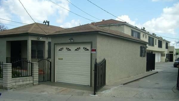 11934 Willowbrook Ave  