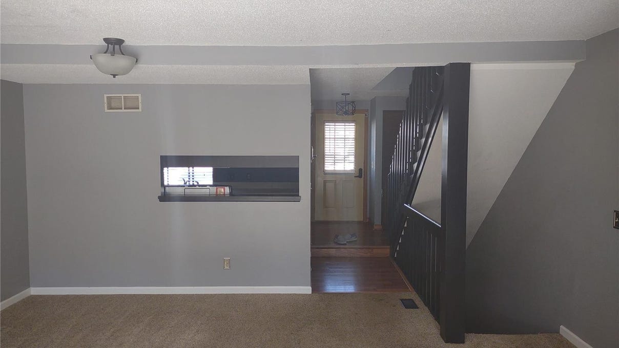 28 Cedar Grv Ct  