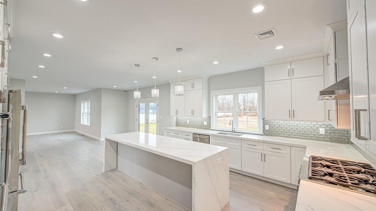 Lot 12 Sycamore Ests  