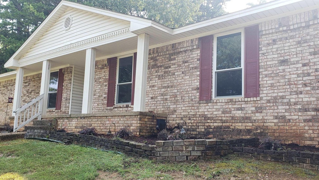 619 Pkwy Pl  
