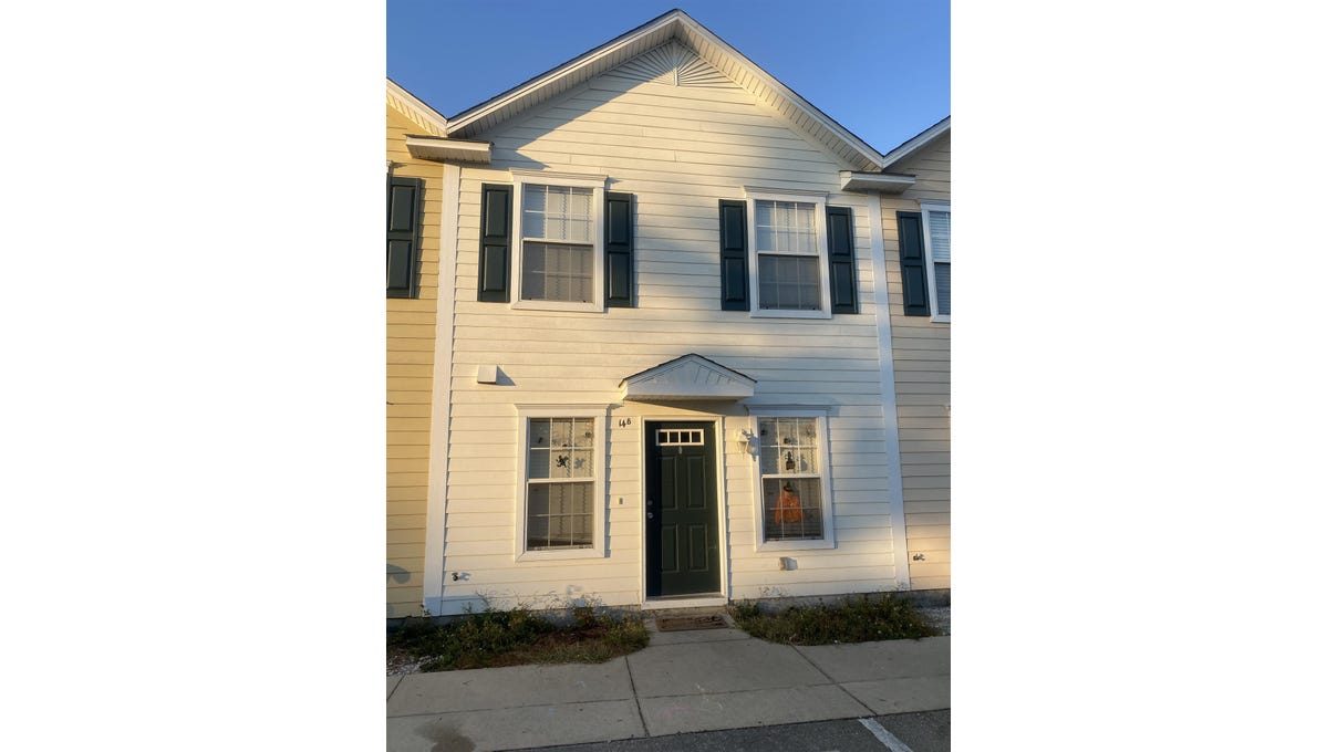 14 B Old Courthouse, Apt B, CRAWFORDVILLE, FL 32327 Townhouse for Sale