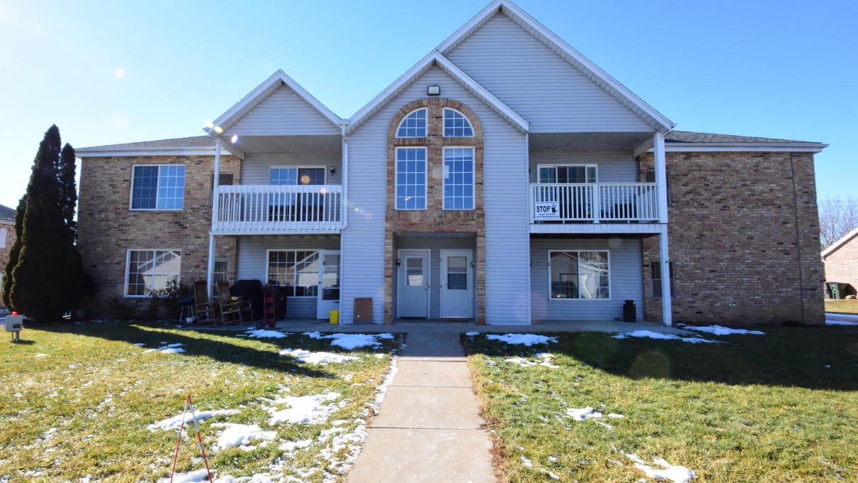 1828 Division St, Apt 8, East Troy, WI 53120 Apartment for Sale