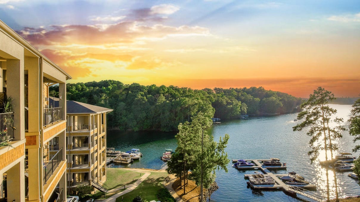 44 Stonview Summit Unit 4404 Crt  