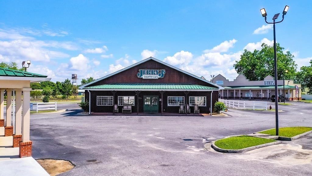 3347 W Hwy 84  