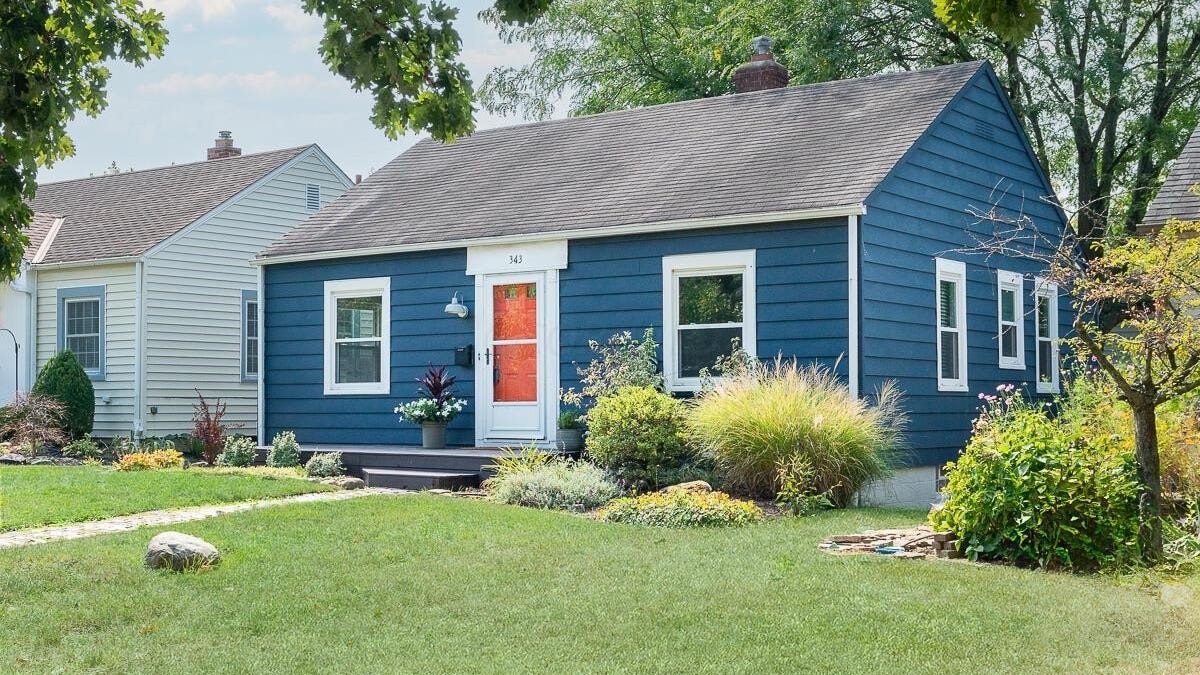 343 E Royal Frst Blvd  