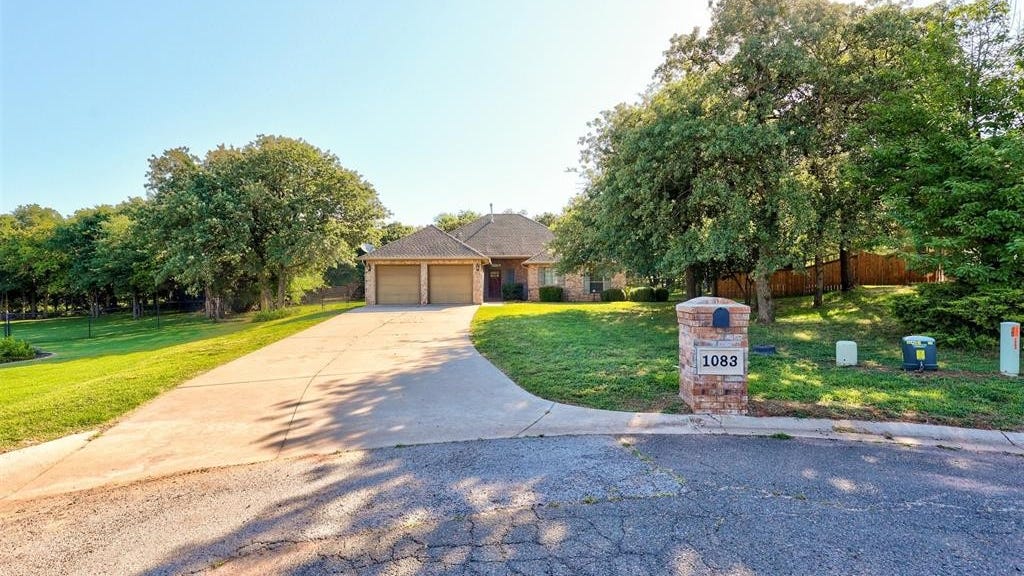 1083 Hidden Oaks Way  