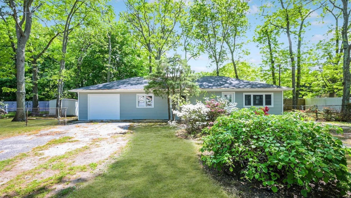 3a N Pine Street, Patchogue, NY 11772 House for Sale