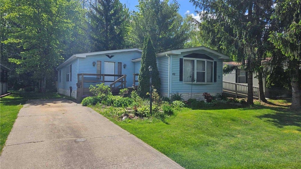 42 Cardinal Dr