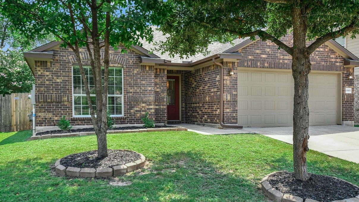 11905 Buzz Schneider Ln  