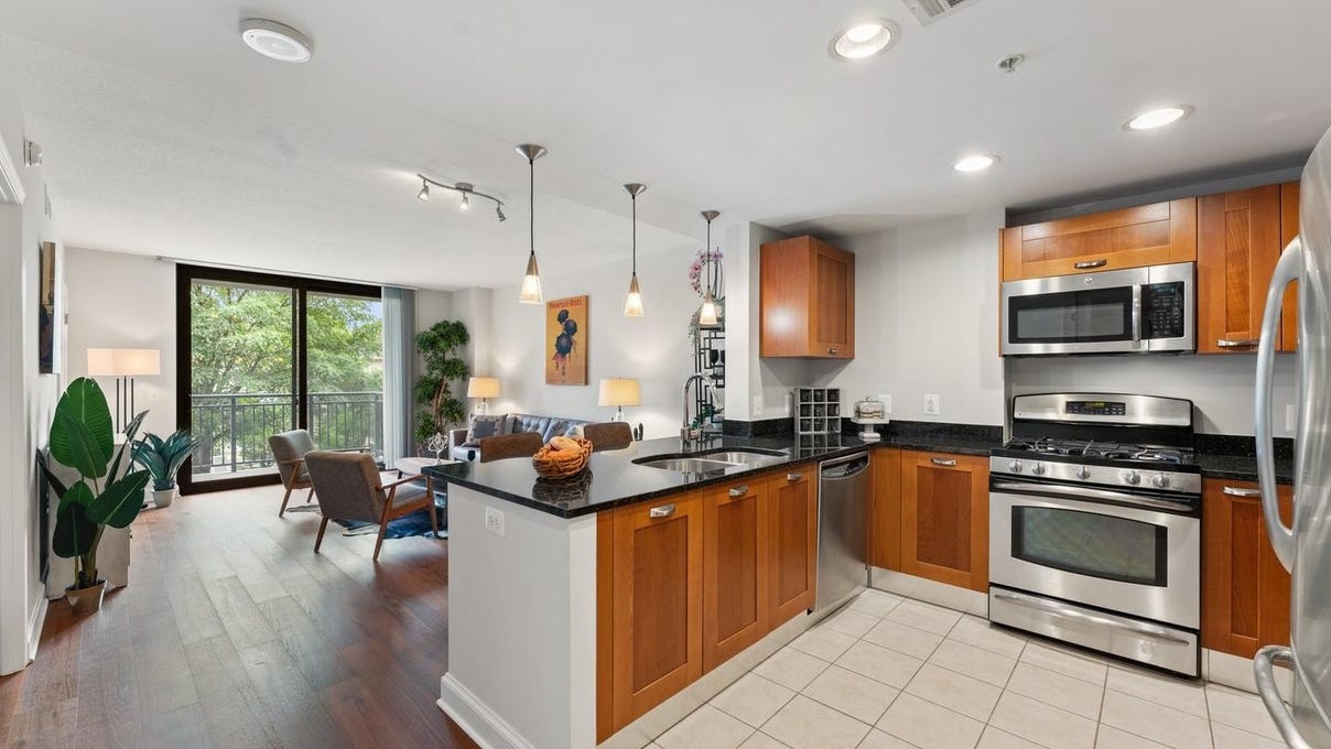 2451 Midtown Ave Unit 306  