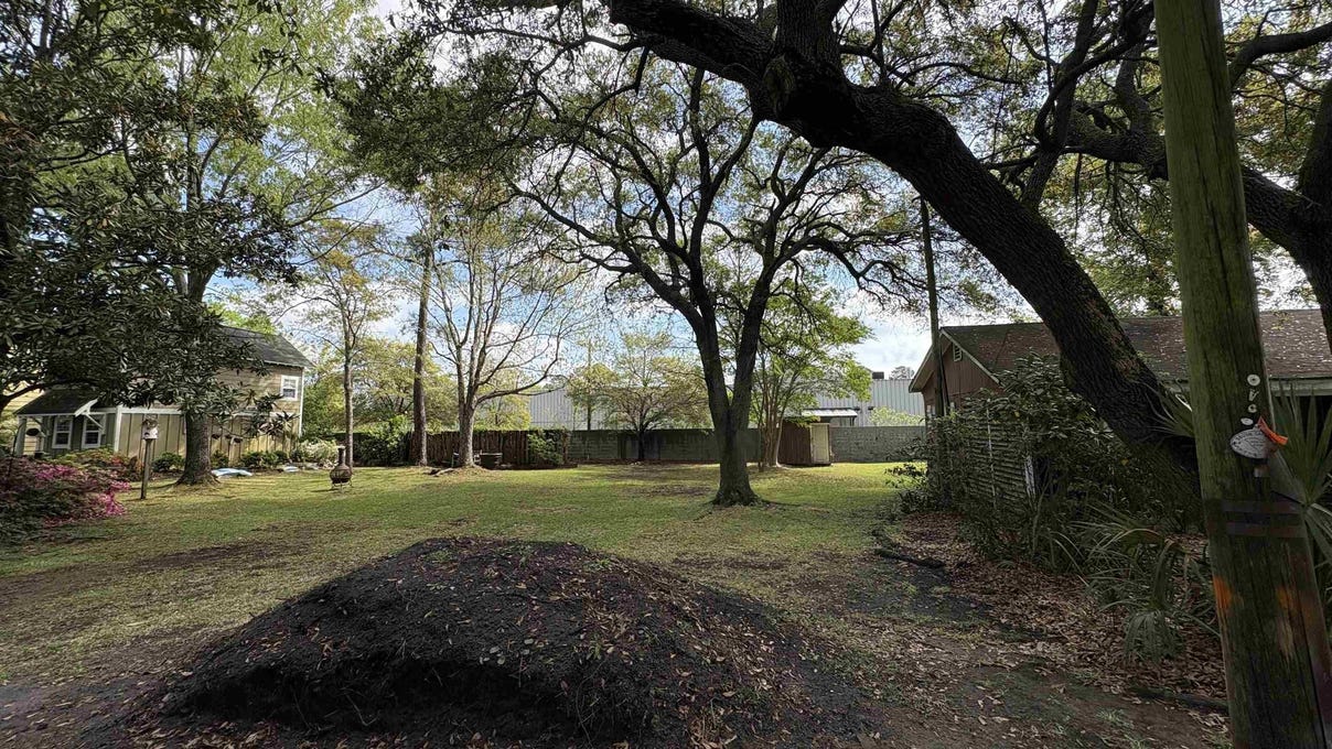 1210 Owens Dr  