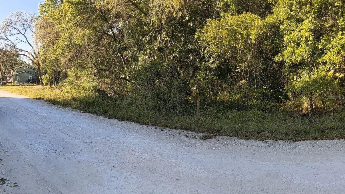 Lot 13 14 Block 219 LEGUNA St  