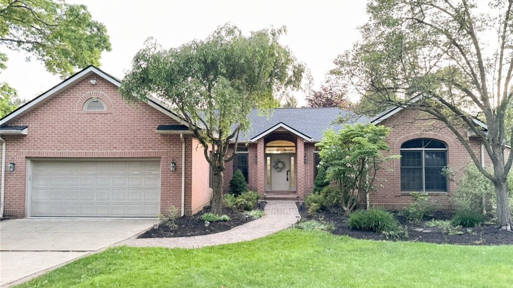 501 Valleydell Cir NW  