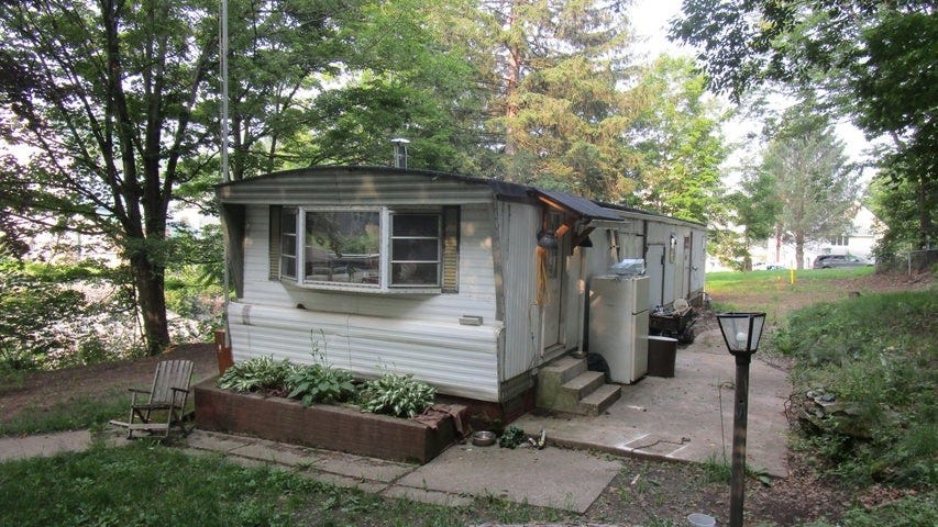 3572 LOWER Mtn RD  