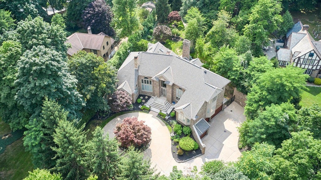 6430 Brecksville Rd  