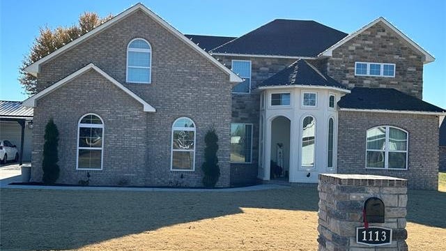 1113 Elizabeth Dr  