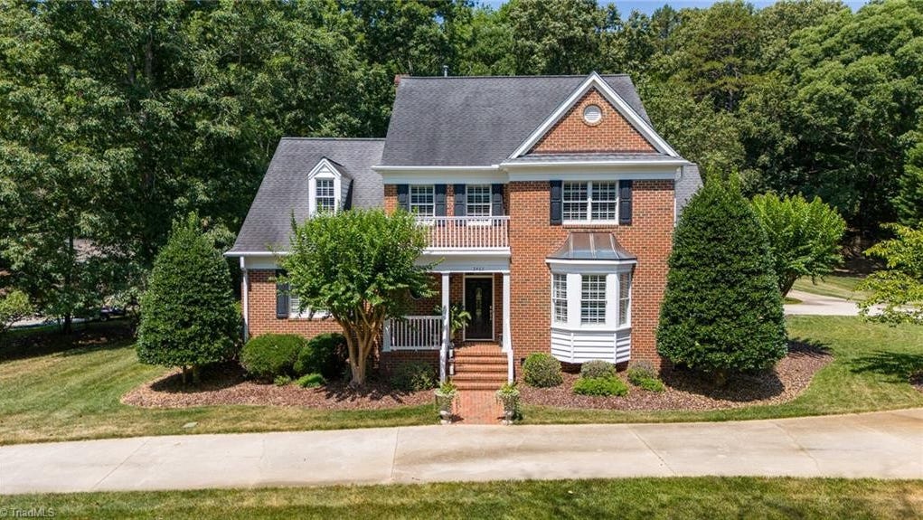 2467 Northmont Dr  