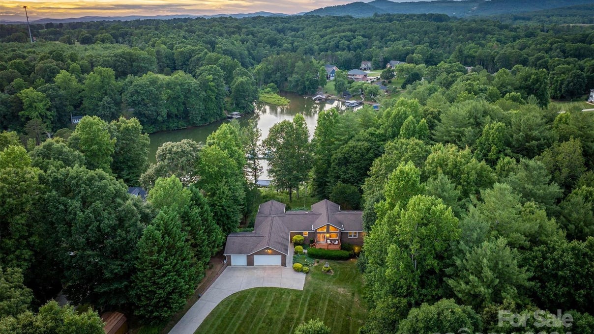 264 Tadpole Ln  