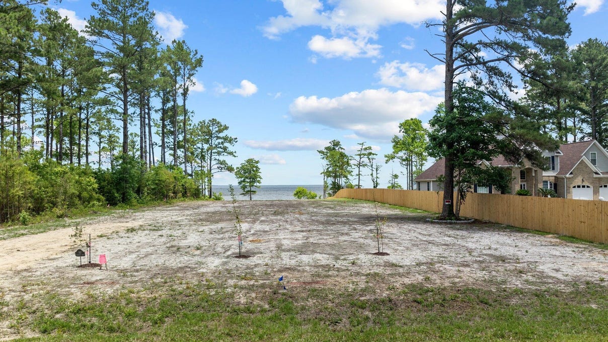 107 Cedarwood  