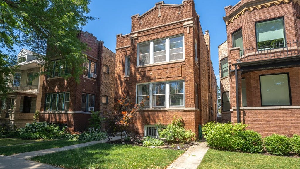 4432 N California Ave  