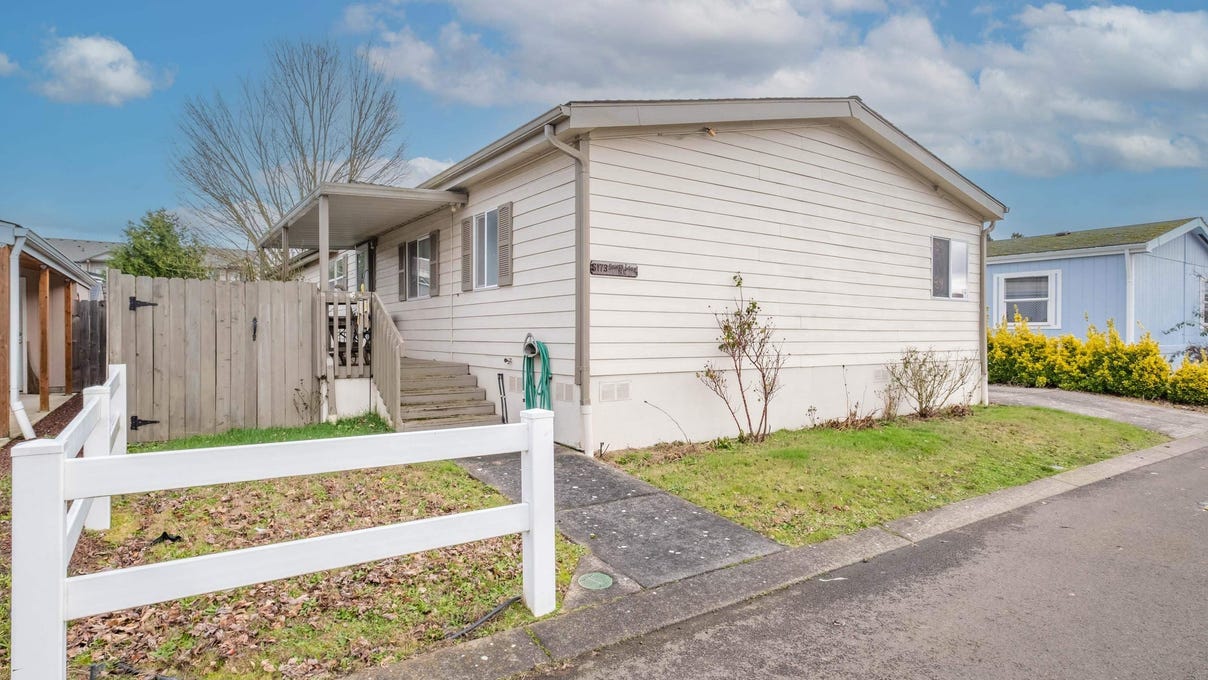 5173 Silver (147) Lp NE, Apt 147, Salem, OR 97305 House for Sale