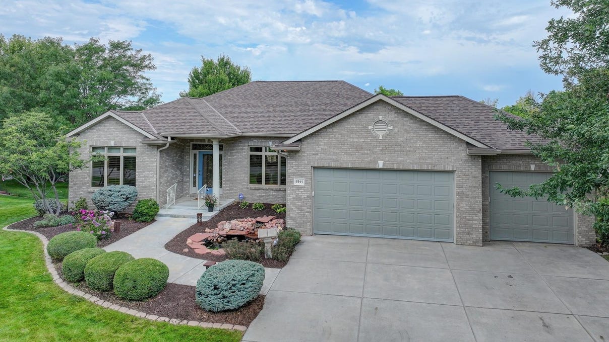 9345 Whispering Wind Rd  