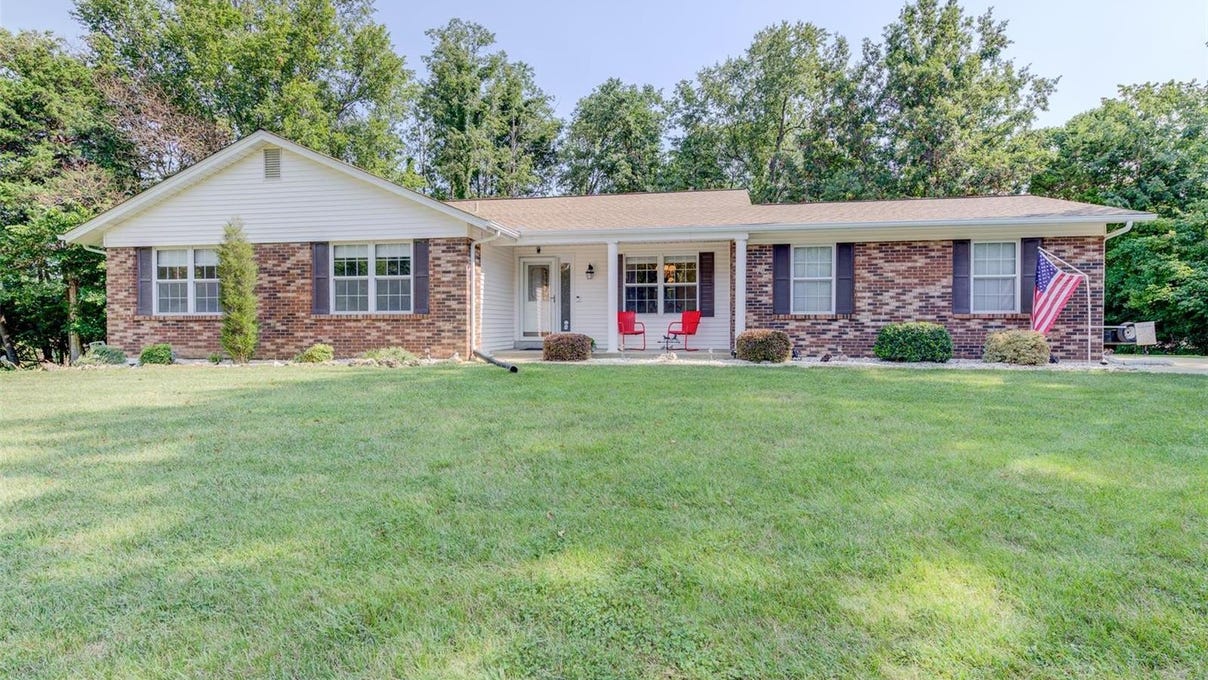 4008 Emerald Dr  