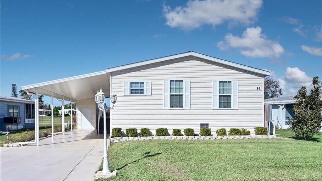 561 Charlemagne BLVD, NAPLES, FL 34112 House for Sale