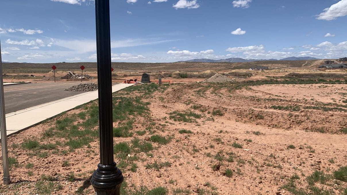 5002 S Resolution DR  