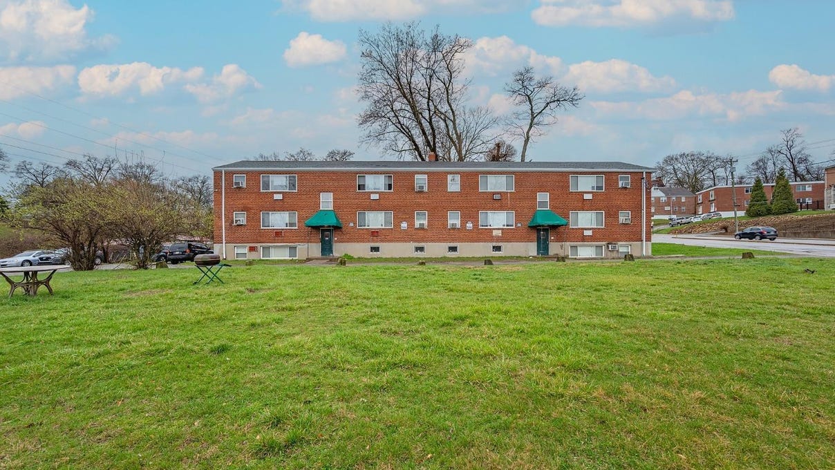 3048 Gilbert Ave Unit 3050  