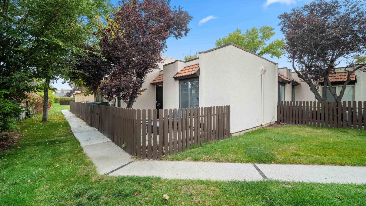 1040 Unit 87 Baywood Lot C