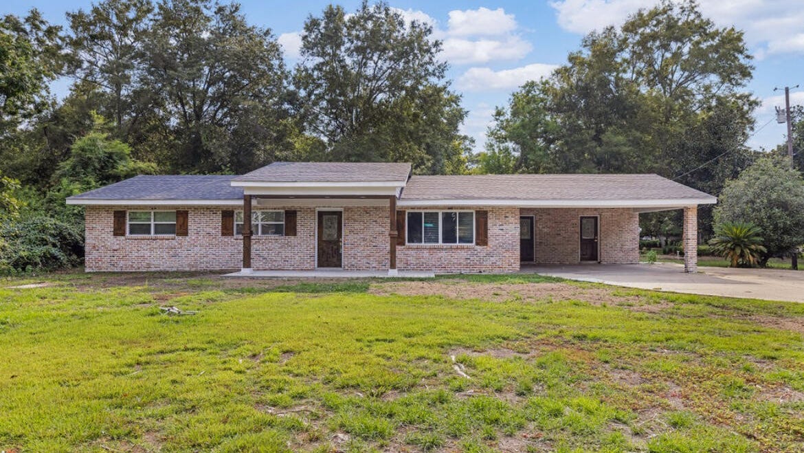 2301 Robert Hiram Dr