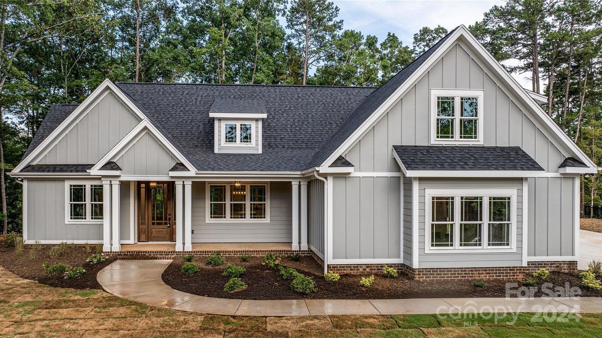 143 Eagle Pt  