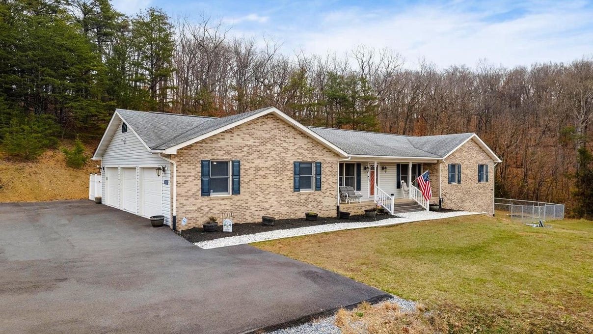 3931 N FREDERICK PIKE, WINCHESTER, VA 22603 House for Sale realestate