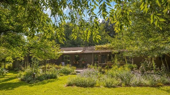 962 Springs Fireplace Rd  