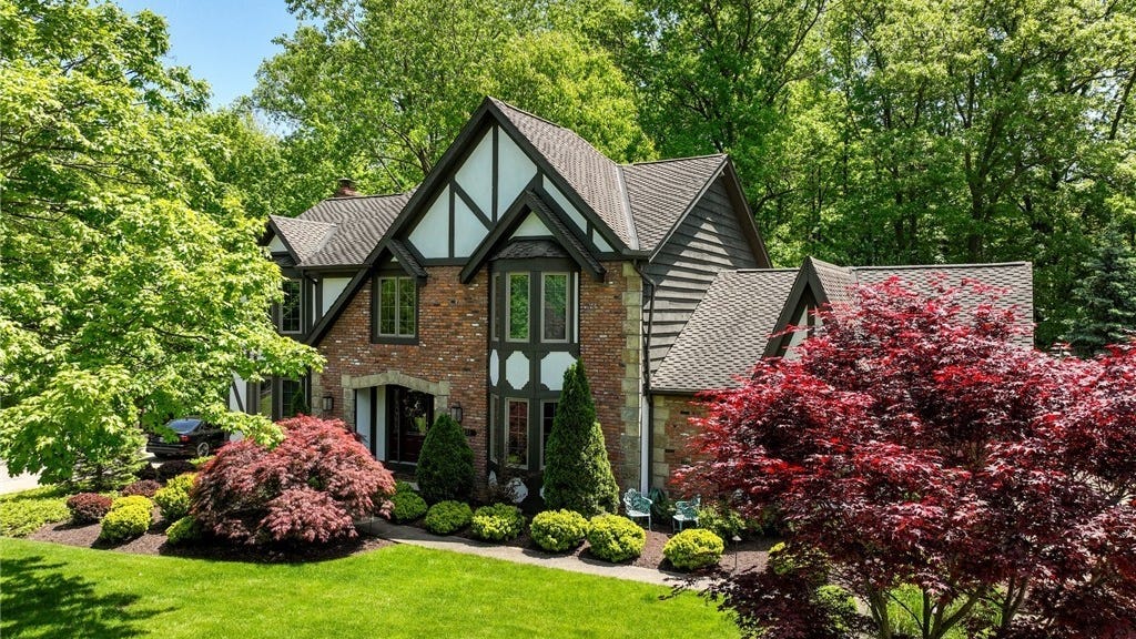 9451 Sherwood Trl  