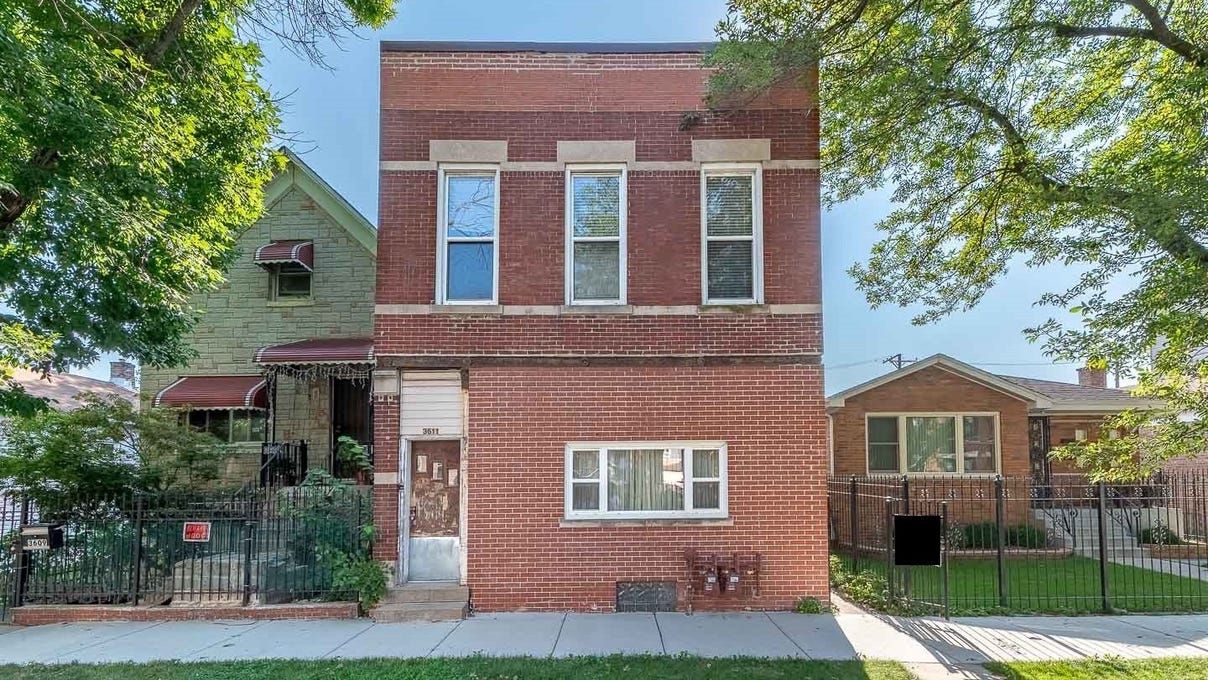 3611 S Wood St  