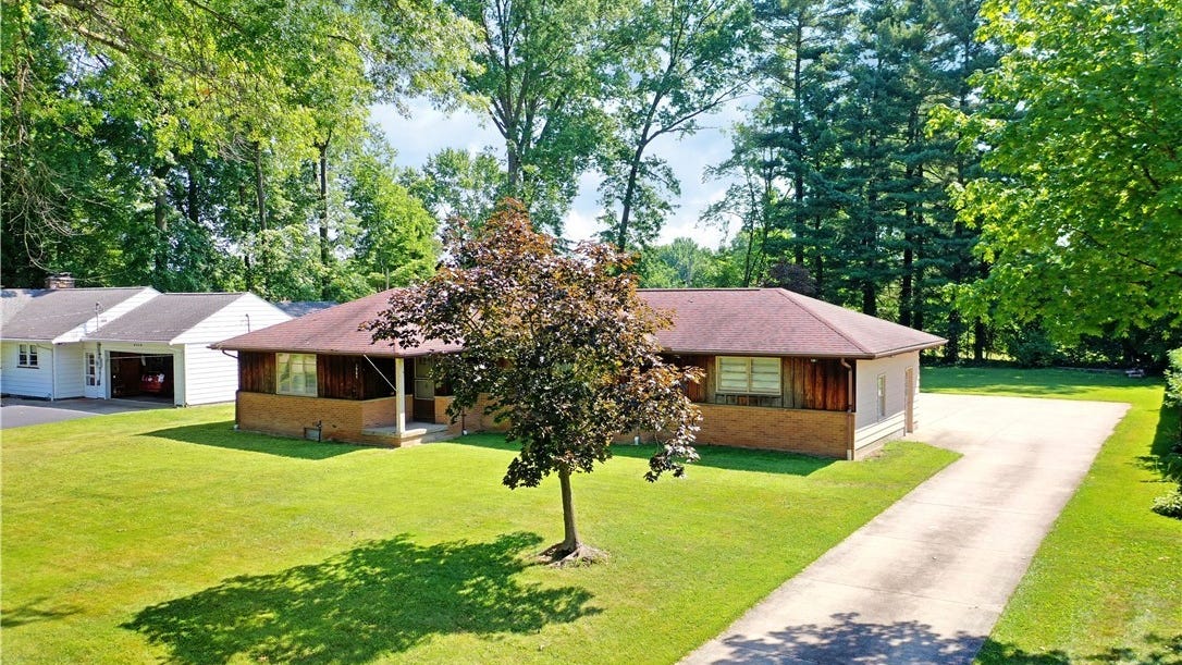 3984 Southwood Dr SE