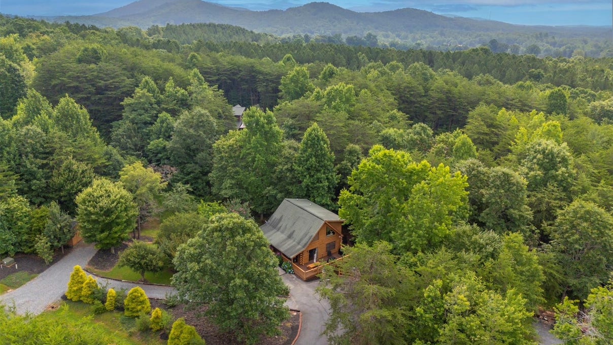 125 Pine Rdg Dr  