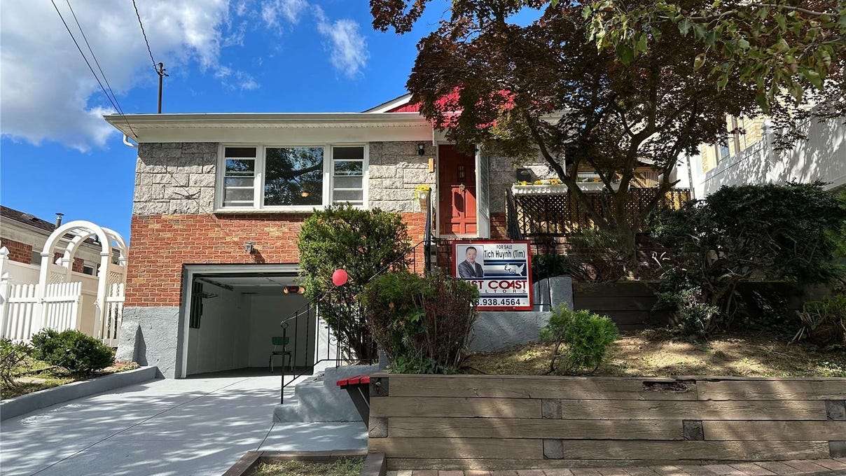 4827 Little Nck Pkwy  