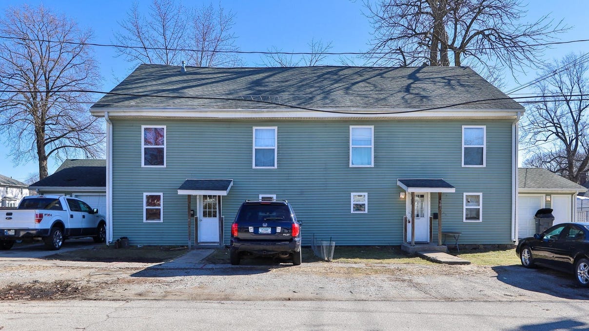 501525 N Elza Street, Rensselaer, IN 47978 Townhouse for Sale