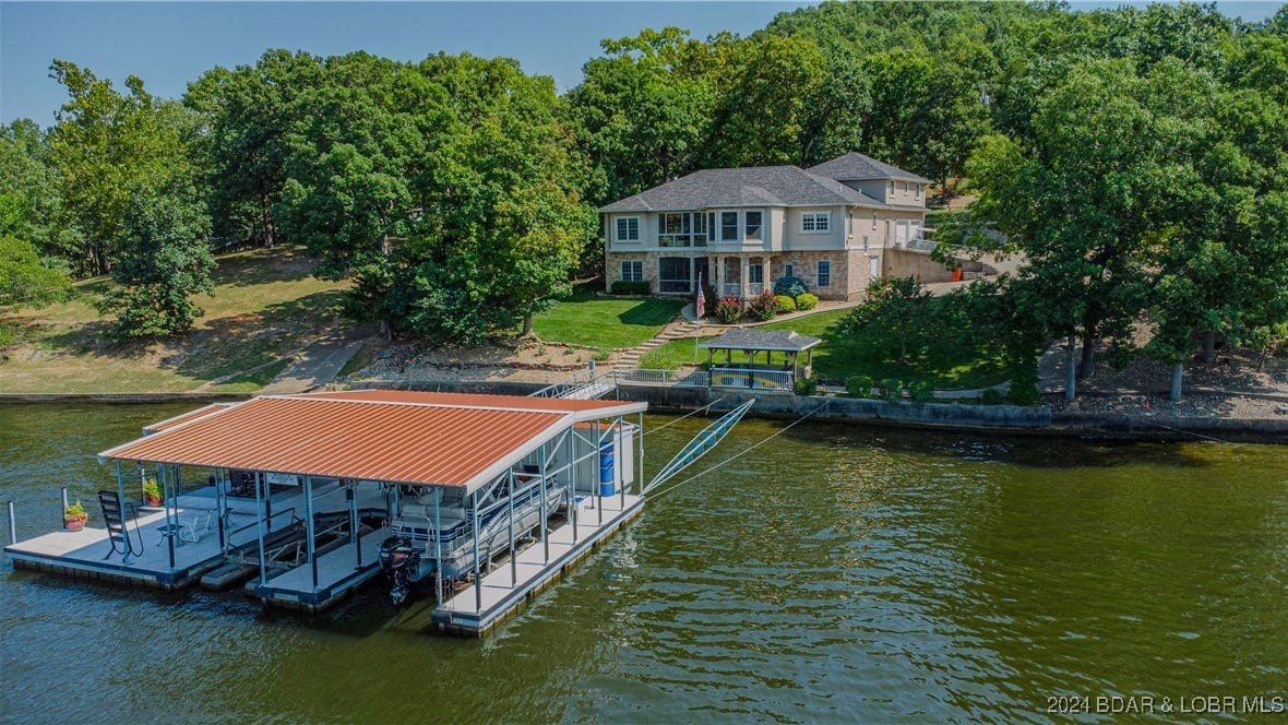 46 Lakeridge Dr  