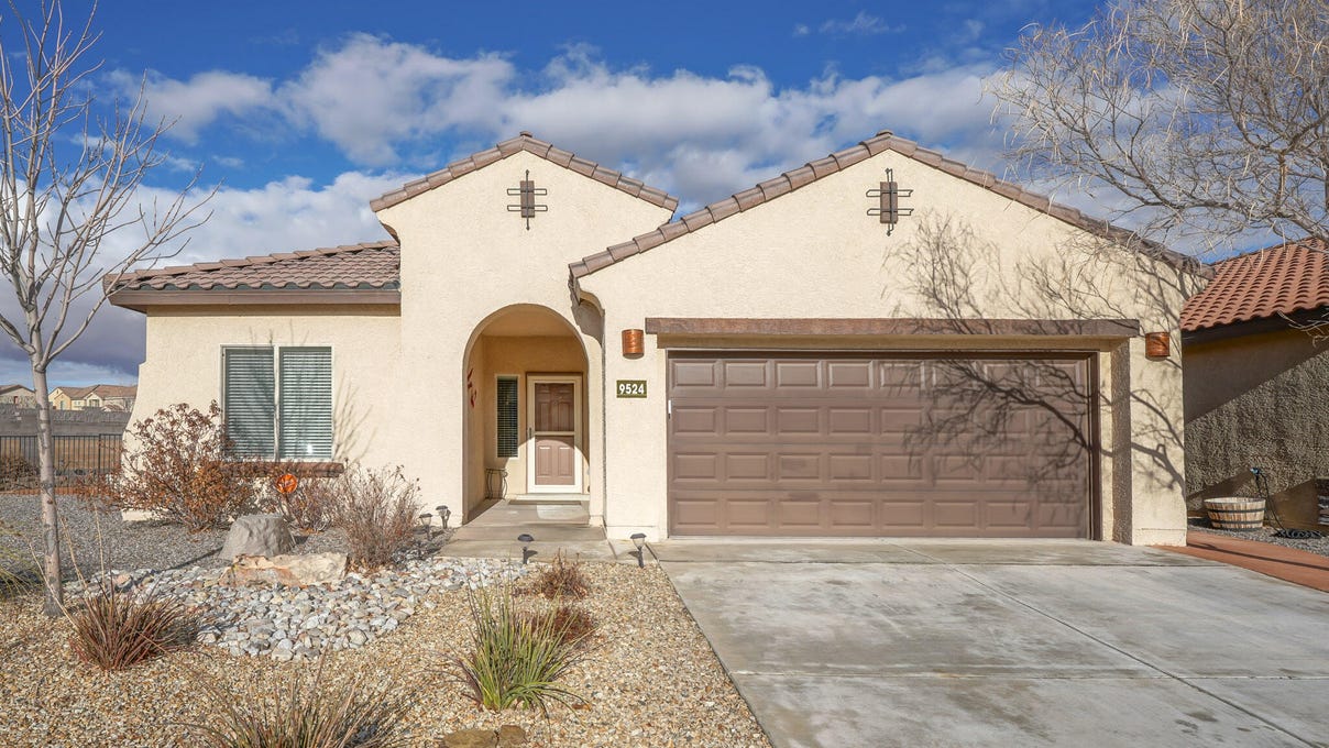 9524 Iron Rock Dr NW  