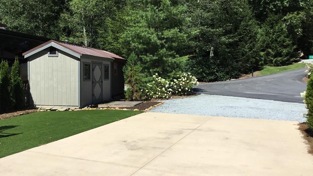 115 Wildflower Rd  