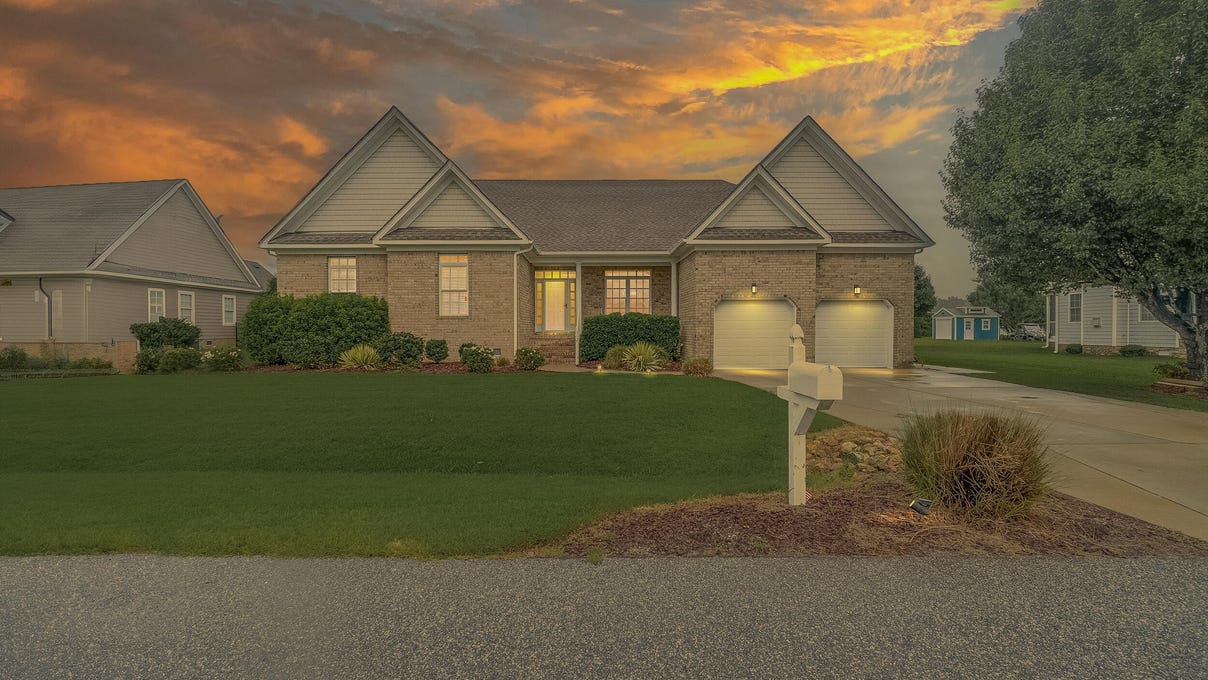 125 Bayside Dr  