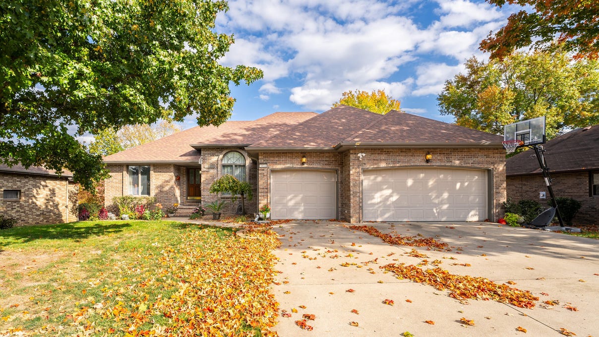 1854 South Oakmont Ave  