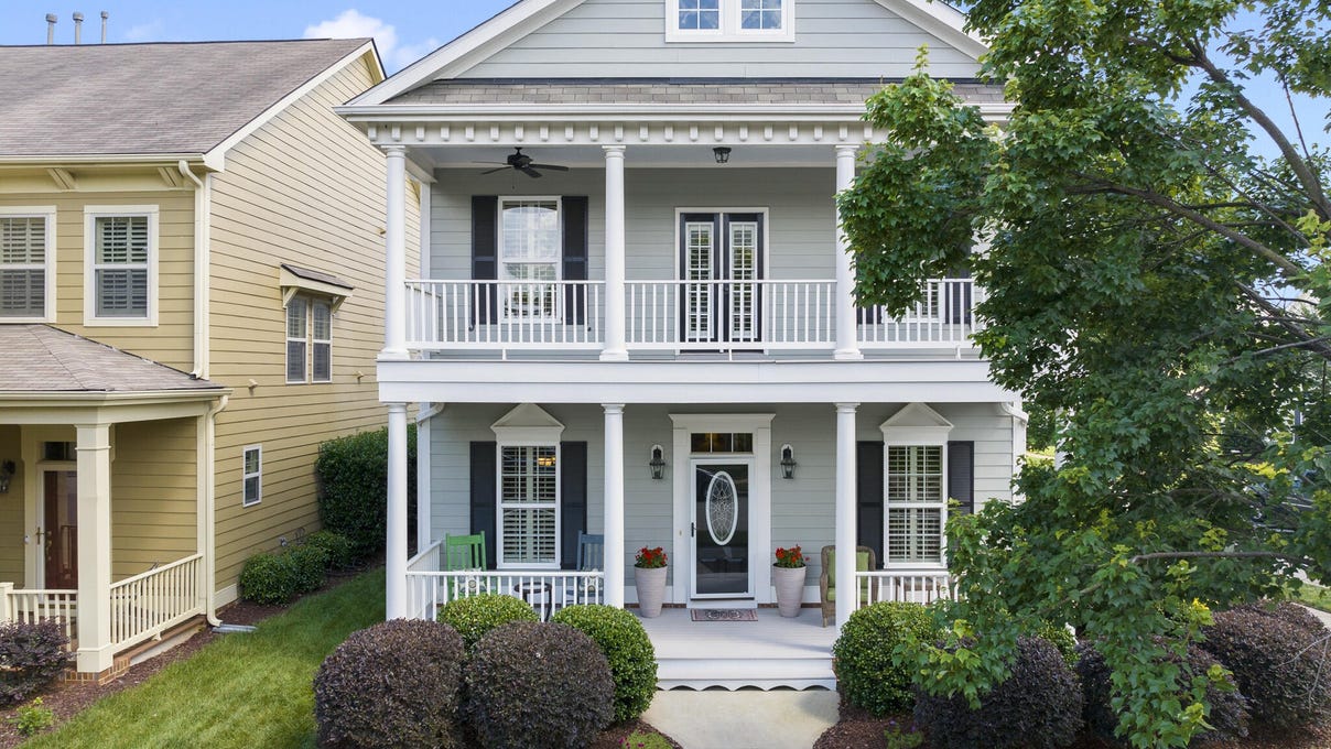 1365 Formal Garden Way  