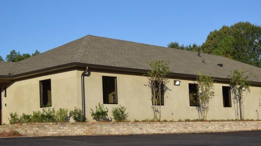 230 Highpoint Dr Dr  