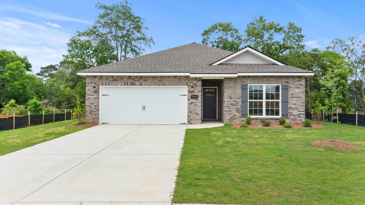4828 Benjamins Bloom Loop  